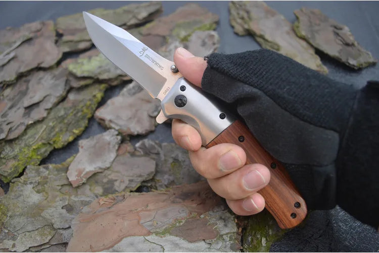 Outdoor Portable Folding Knife.